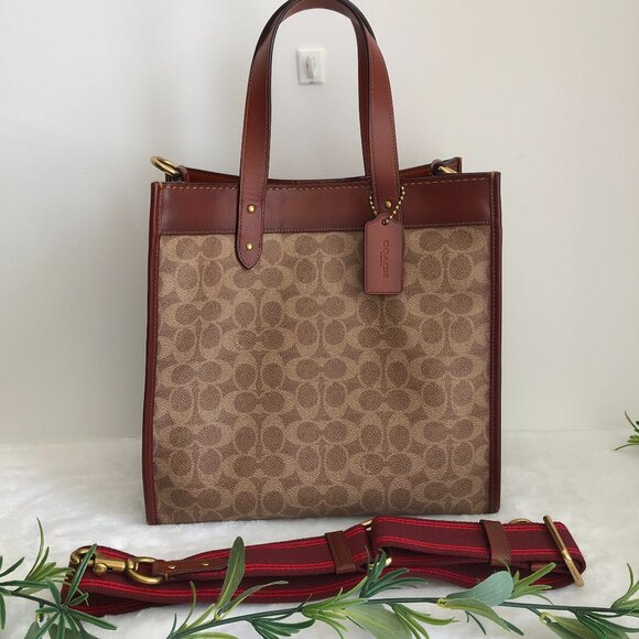 Coach Signature Carriage Coated Canvas Field Tote  Crossbody Bag - Picture 1 of 10